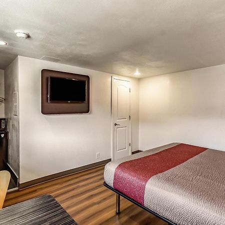 Motel 6 Elizabeth Nj Newark Liberty Intl Airport Exterior foto